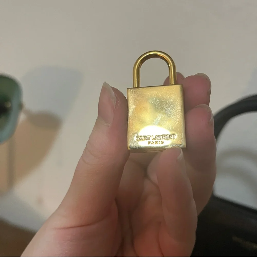 Saint Laurent Sac De Jour Small Black with Gold Hardware - Picture 16 of 16